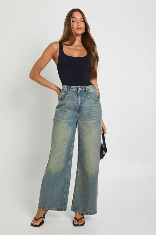 Seamless Scoop Neck Sleeveless Bodysuit