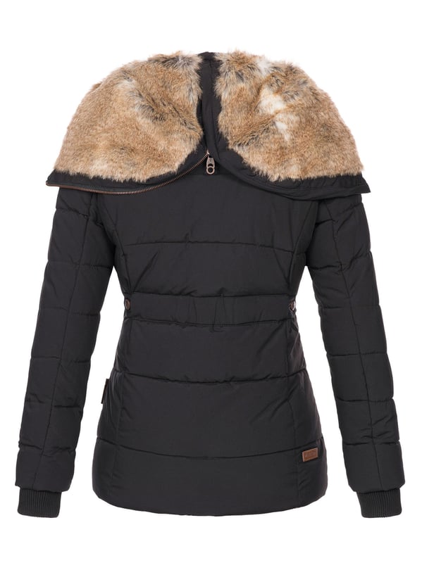 Die Marikoo Damen Winterjacke Nekoo überzeugt durch Funktionalität und edle Details. Das kuschelige Kunstfell in Kapuze und Innenbereich sorgt für angenehme Wärme, während der hoch schließende Kragen optimal vor Wind und Kälte schützt. Die Kapuze ist vielseitig: komplett abnehmbar oder per Reißverschluss nach hinten auf die Schultern zu legen. Zwei Reißverschlusstaschen mit Fleecefutter, eine Innentasche mit Kopfhörerausgang und hochwertige Kunstleder-Zipper machen die Jacke besonders praktisch. Mit perfekter Länge, tailliertem Schnitt und Rippbündchen bleibt sie warm, bequem und stilvoll.
Material: Oberstoff/Futter/Wattierung 100% Polyester; Kunstfell 90% Polyacryl, 10% Polyester.