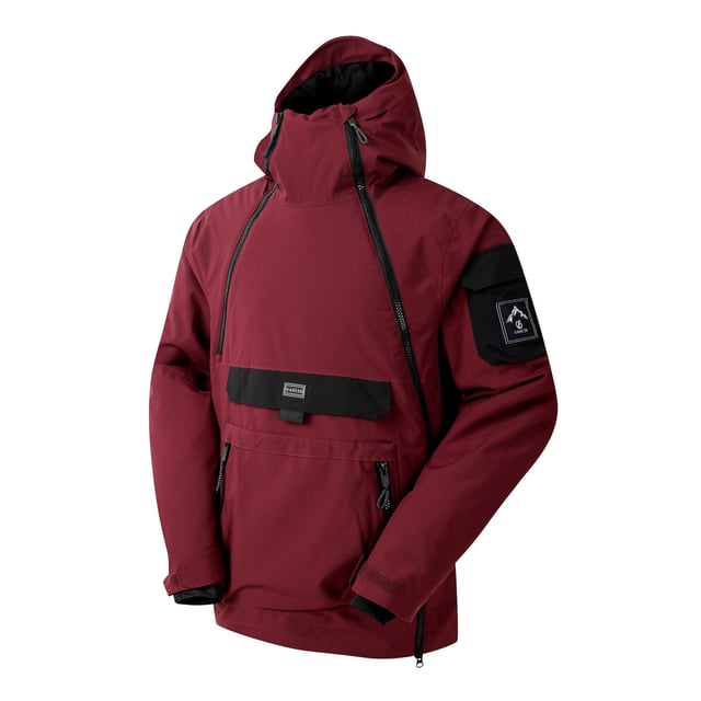 100% Recyceltes Polyester. Futterstoff: Netzmaterial. Gewebe: Stretch. Design: bedruckt. Gewebetechnik: Abriebfest, ARED 30/30, Atmungsaktiv, Dauerhaft wasserabweisende Oberfläche, Ohne PFC (per- und polyfluorierte Chemikalien), PFOA-frei, PFOS Frei, Wasserfest, winddicht. Saum mit Gel für guten Halt, Sehr warm, Integrierter Schneefang, Wattiert, Reflektierende Details, Versiegelte Nähte, Daumen-Schlaufen, Reißverschluss in der Achsel, Ventilations-Reißverschlüsse. Mit Kapuze. Langärmlig. Bündchen: Klettverschlusslasche. Kapuzenmerkmale: angenähte Kapuze, Mit verstärktem Kopfteil. Taschenart: Zwei Seitentaschen, Reißverschluss, Tasche für Skipass, Kängeruh, Karte, Handy. 2-Wege-Reißverschluss, Vislon Reißverschluss. XS: 90,17 cm. S: 96,52 cm. M: 102 cm. L: 107 cm. XL: 112 cm. XXL: 121,92 cm.
