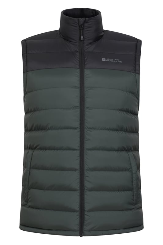 Stay warm and protected in the colder months with the Seasons Mens Padded Gilet. It made of light and water-resistant fabric with two front pockets for easy storage, when you're out and about.

Fabric composition - the shell is made of 100% nylon and the lining of 100% polyester
Water-resistant - treated with durable water repellent to make the fabric water-resistant
Warm - lightweight microfiber filler for better insulation
Practical - two front pockets (Ref: 053056)