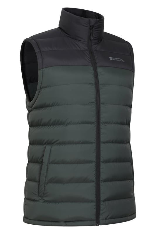 Stay warm and protected in the colder months with the Seasons Mens Padded Gilet. It made of light and water-resistant fabric with two front pockets for easy storage, when you're out and about.

Fabric composition - the shell is made of 100% nylon and the lining of 100% polyester
Water-resistant - treated with durable water repellent to make the fabric water-resistant
Warm - lightweight microfiber filler for better insulation
Practical - two front pockets (Ref: 053056)
