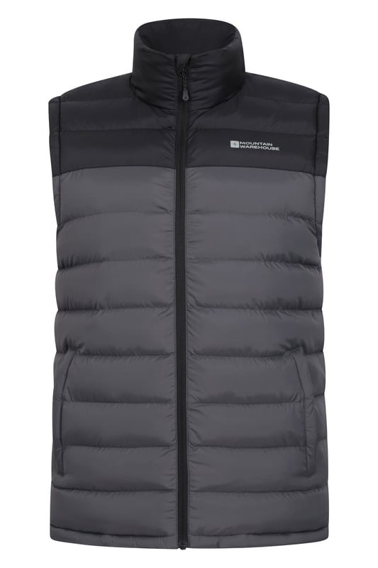 Stay warm and protected in the colder months with the Seasons Mens Padded Gilet. It made of light and water-resistant fabric with two front pockets for easy storage, when you're out and about.

Fabric composition - the shell is made of 100% nylon and the lining of 100% polyester
Water-resistant - treated with durable water repellent to make the fabric water-resistant
Warm - lightweight microfiber filler for better insulation
Practical - two front pockets (Ref: 053056)