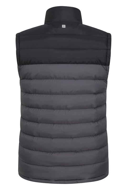 Stay warm and protected in the colder months with the Seasons Mens Padded Gilet. It made of light and water-resistant fabric with two front pockets for easy storage, when you're out and about.

Fabric composition - the shell is made of 100% nylon and the lining of 100% polyester
Water-resistant - treated with durable water repellent to make the fabric water-resistant
Warm - lightweight microfiber filler for better insulation
Practical - two front pockets (Ref: 053056)