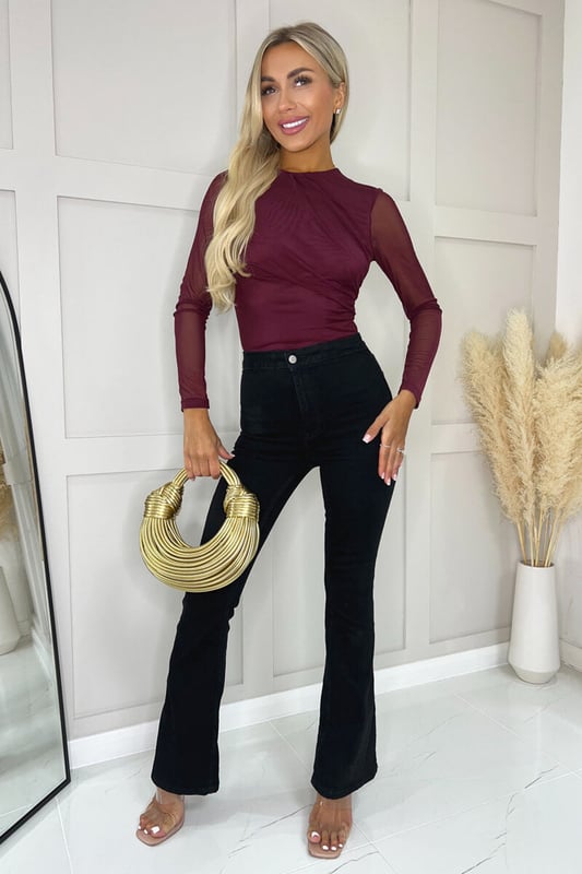 Be right on trend in our Plum Long Sleeve Pleat Detail Mesh Bodysuit.Featuring a lined mesh body with pleat details on the neckline and side, unlined mesh sleeves and snap fastening. Pair with leather looks, heels and your favouritejewelry for the perfect evening look.Model wears: UK 8/ EU 36/ US 4Model's height: 165cm/ 5'5"Approx length from centre back to lower body: 74 cmFabric composition: 95% Polyester, 5% ElastaneColour: PLUM