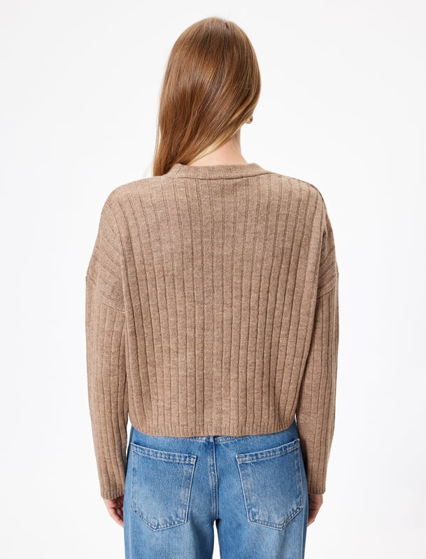 -Erneuert -Mit Knöpfen -Regular -Ohne Tasche -Normale Länge -Langärmelig -V-Kragen -Cardigan