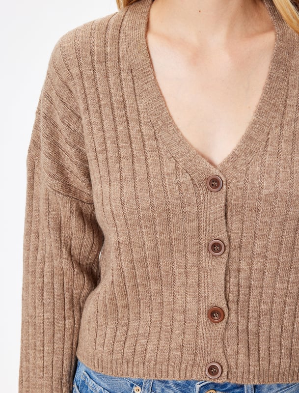 -Erneuert -Mit Knöpfen -Regular -Ohne Tasche -Normale Länge -Langärmelig -V-Kragen -Cardigan
