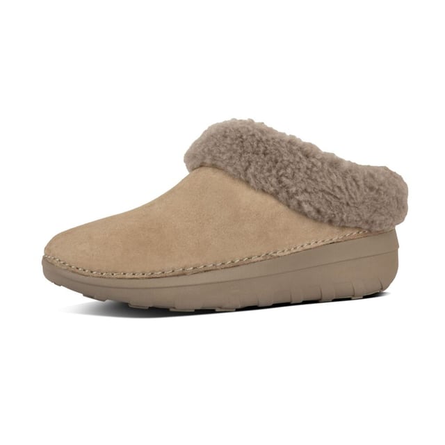 Women's Fit Flop Loaff II Snug Slippers in Beige Womens FitFlop Loaff II Snug Slippers in timberwolf- Light pressure-diffusing Microwobbleboard midsole - triple-density cushioning follows 3 footstep stages (firm heel-soft middle-medium at toes) - Average to wide feet- Microfibre-lined suede uppers with shearling collar and supercozy shearling-lined footbed with a seamless built-in arch contour- Lightweight slip-resistant sole with hardwearing rubber pods - These shoes have been granted the APMA* Seal of Acceptance for footwear found to promote good foot healthRef: BO8-326