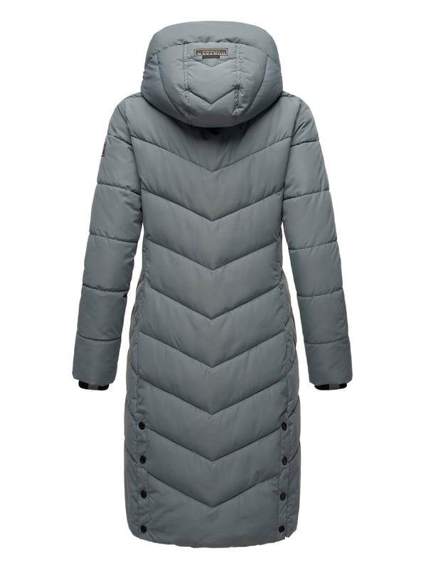 Die lange Damen Steppjacke Sahnekatzii von Navahoo vereint Stil, Komfort und Funktionalität. Mit abnehmbarer, großzügig gefütterter Kapuze, hochschließendem Kragen und warmer Wattierung schützt sie zuverlässig vor Wind und Kälte. Praktische Taschen mit Fleecefutter, zusätzliche Reißverschlussfächer und robuste 2-Wege-Reißverschlüsse sorgen für Alltagstauglichkeit. Trendige Steppung, modische Details und leicht taillierter Schnitt machen diese Jacke zum perfekten Begleiter in der kalten Jahreszeit.
Material: Oberstoff, Futter & Wattierung 100% Polyester