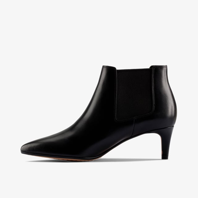 A fresh take on the elegant Laina silhouette, these chic ankle boots in black leather make the perfect wardrobe addition. A breathable leather sock and Cushion Plus™ technology offer freshness and comfort in every step, whilst the 5.5cm kitten heel makes this the perfect style to take you from day to night.