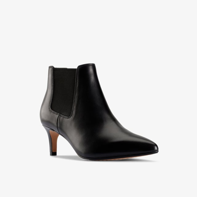 A fresh take on the elegant Laina silhouette, these chic ankle boots in black leather make the perfect wardrobe addition. A breathable leather sock and Cushion Plus™ technology offer freshness and comfort in every step, whilst the 5.5cm kitten heel makes this the perfect style to take you from day to night.