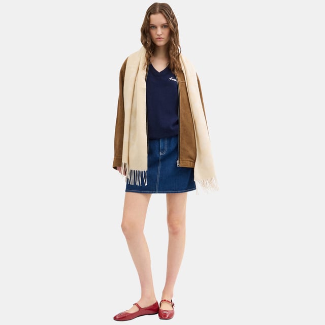 Signature C Oversized Logo Muffler