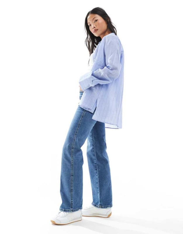 Dr Denim Petite Moxy straight leg jeans in cape sky worn hem wash