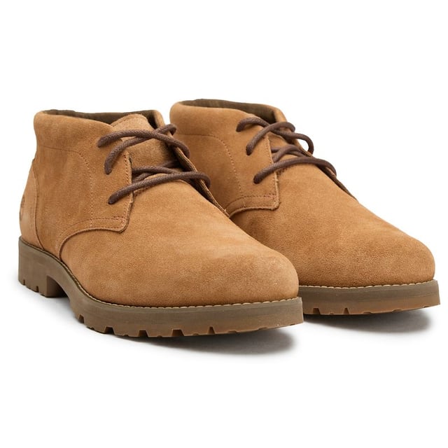 Herren Tan Timberland Britton Square Stiefel, gefertigt aus Wildleder und mit einer Gummisohle. Merkmale: leichtgewichtig, gepolsterter Kragen, genoppte Sohle und gepolsterte Innensohle.