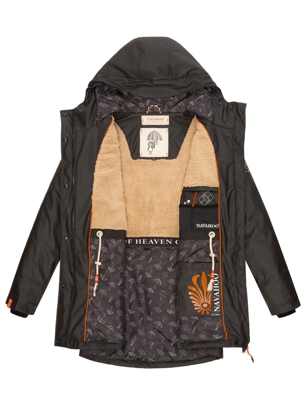 La chaqueta impermeable Rainy Forest de Navahoo combina comodidad y protección. Con costuras selladas, tejido exterior impermeable y cortaviento y forro de peluche en la parte superior, ofrece gran confort. Su corte entallado, la espalda más larga y el cordón interior ajustable garantizan una forma favorecedora. Con bolsillos impermeables, capucha grande y detalles cuidados, es ideal para actividades al aire libre. Disponible en 8 colores modernos y tallas hasta 3XL.
Material: Tejido exterior 70% poliéster, 30% poliuretano; forro & relleno 100% poliéster