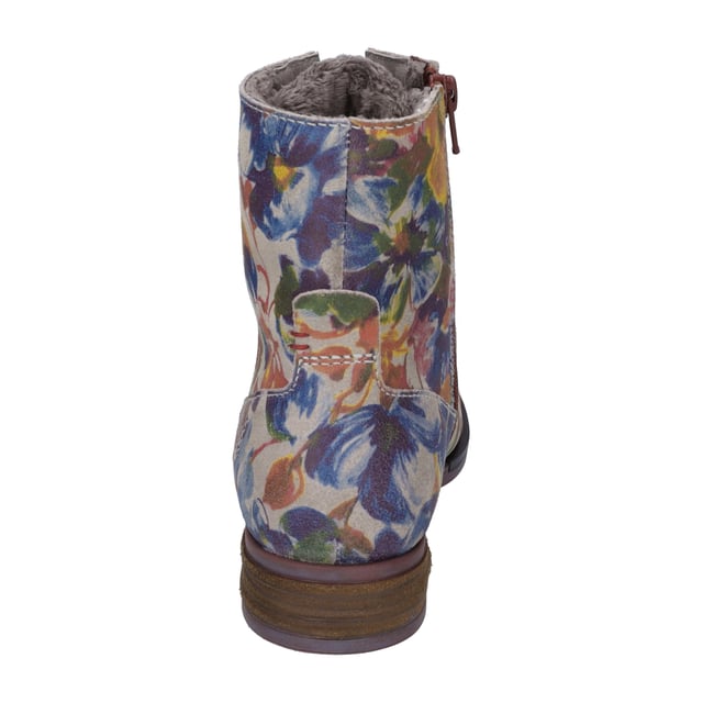 Im Winter ist die Hochsaison der Stiefeletten. Genieße diese raue Zeit im Jahr mit unseren schicken Stiefeletten für Damen. Das Modell Sanja 01 gewährt einen komfortablen Einstieg durch einen modischen Reißverschluss. Für wohltuend warme Füße im Winter ist die Stiefelette mit weichem Textil warm gefüttert. Durch die Machart AGO ist diese Stiefelette leicht und robust. Weite G ist für normale Füße perfekt geeignet. Wherever you go - dieses klassische Modell Sanja 01 begleitet Dich durch dick und dünn.