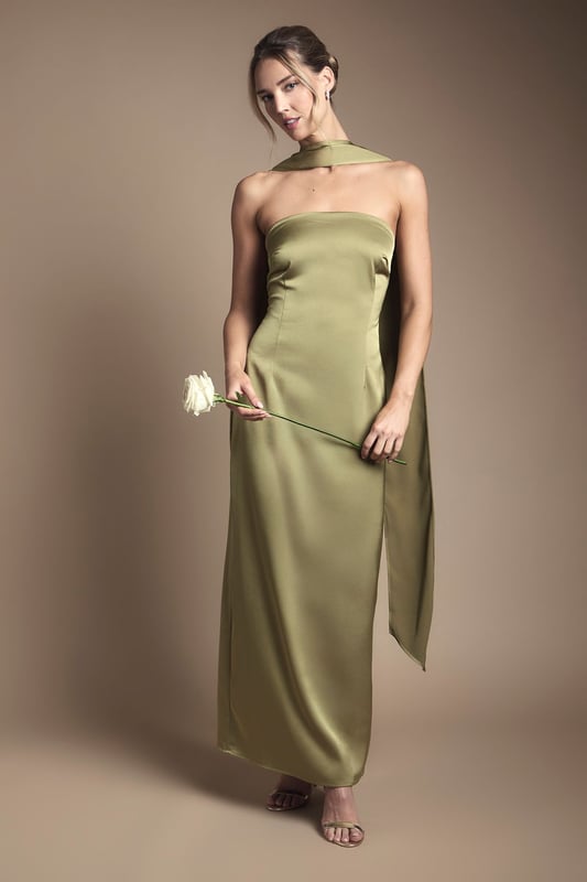 princess polly baby blue dress Neck scarf bridesmaids dresses are our current obsession! Adding a touch of  vintage glamour with a hint of 90s nostalgia, neck scarf bridesmaid dresses  are the chic accessory comeback moment we didn't main image 1
