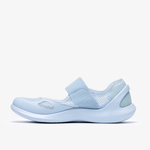 How to Manage Blue Light for Better Sleep - WebMD