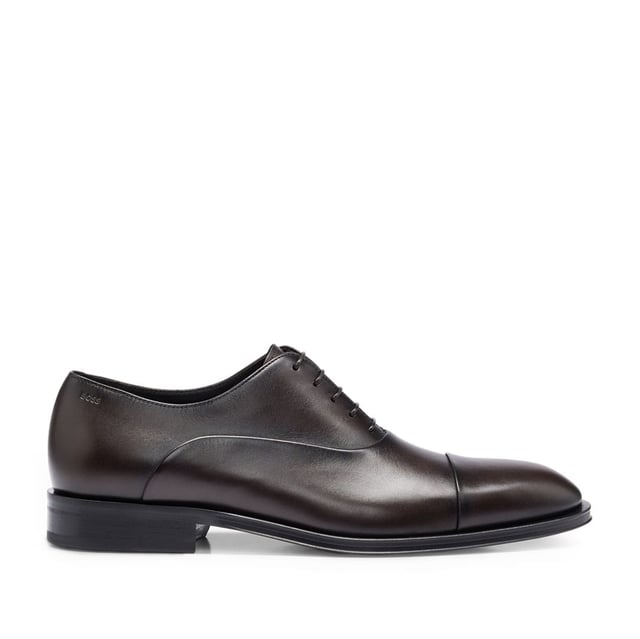 Mens Boss Derrek Oxford Shoes in brown.- Calf leather.- Lace-up fastening.- Seam detailing.- Branded leather insole.- Leather sole.- Ref: 50495997203
