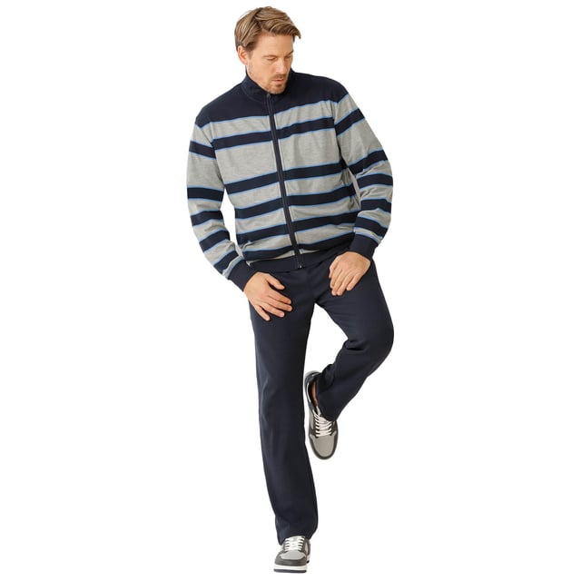 Sportiver Homewear-Anzug von der Marke hajo. Zipper-Jacke und lange Hose. Interlock aus weichem Baumwoll-Mix - bügelfrei, atmungsaktiv, hautsympathisch.