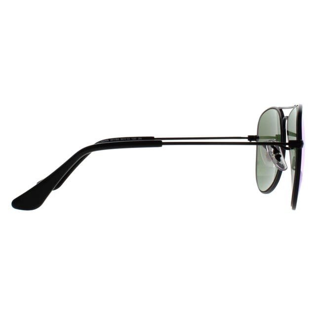 Ray-Ban Junior Sunglasses 9506 201/55 Black Blue Flash Mirror are the kids version of the classic Ray-Ban aviator which offers great eye protection and also style for your hip youngster. This is the best selling sunglass in the world with reduced dimensions for kids.