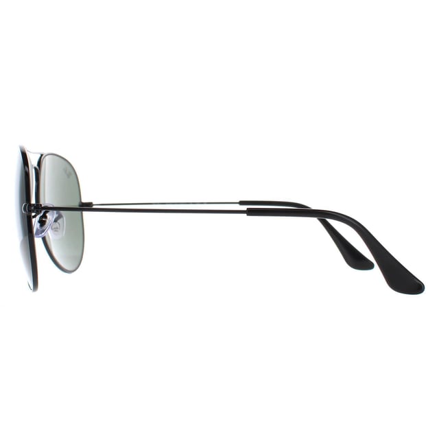 Ray-Ban Sunglasses Aviator 3025 L2823 Black Green were originally designed in 1936 for US military pilots and have since become one of the most iconic sunglasses models in the world. The timeless design is characterised by the thin metal wire frame, large teardrop shaped lenses and fine metal temples that feature silicone tips and nose pads for a customised and comfortable fit. This classic model is available in various sizes and an array of colourways.