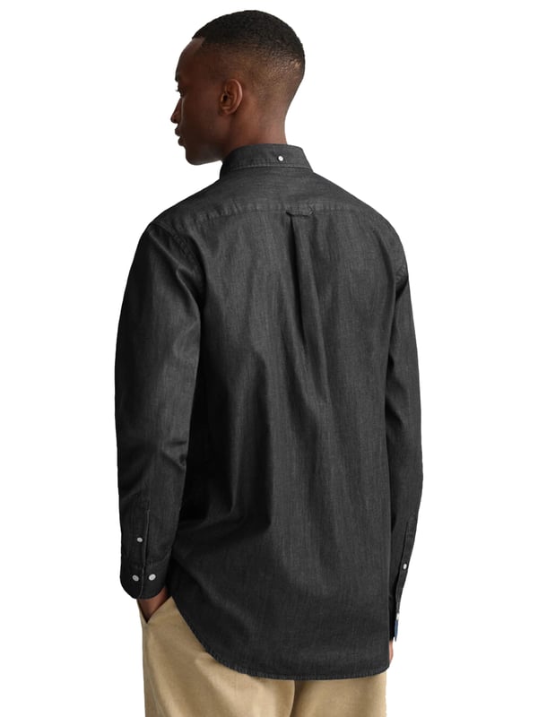 Introducing Enzo Milano Men's Shirts: the epitome of luxury. Impeccably crafted with lightweight, breathable cotton, these Regular Fit shirts feature a sophisticated Button-Down Collar and Long Sleeves for a timeless look. Each shirt is adorned with the Enzo Milano Logo, embroidered on the chest for a touch of exclusivity