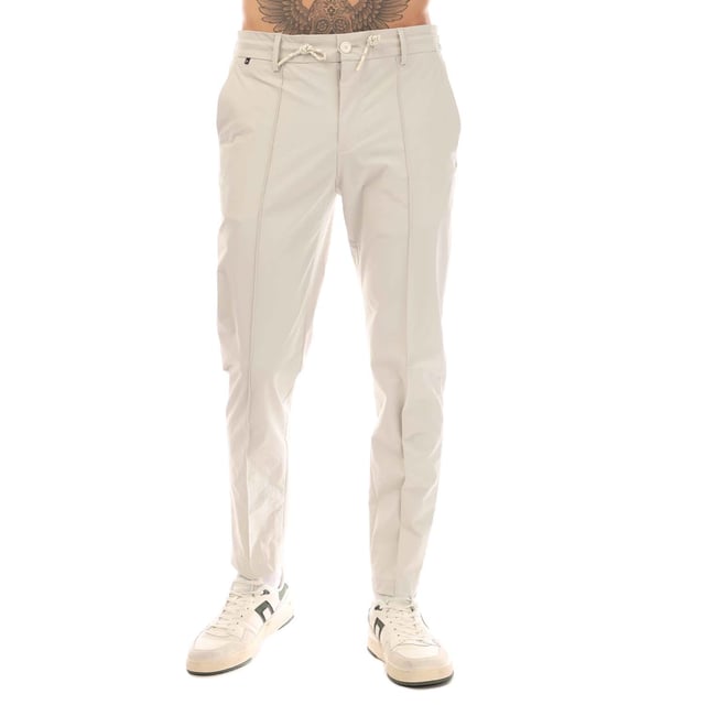 Mens BOSS P-Genius Trousers in white.- Button and zip closure.- Side pockets.- Back zip pocket. - Small BOSS woven label at the rear delivers discreet brand recognition and a sleek finish.- Slim fit.- 88% Polyamide  12% Elastane.- Ref: 50497236131