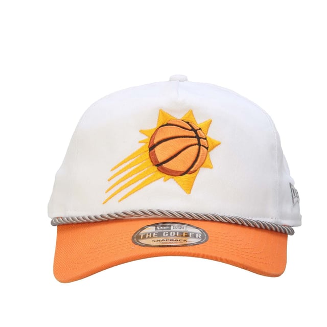 Mens New Era Phoenix Suns NBA Washed Golfer Cap in white.- Adjustable strap.- Curved brim.- Phoenix Suns logo.- Embroidered logo.- 100% Cotton.- Ref: 60503471