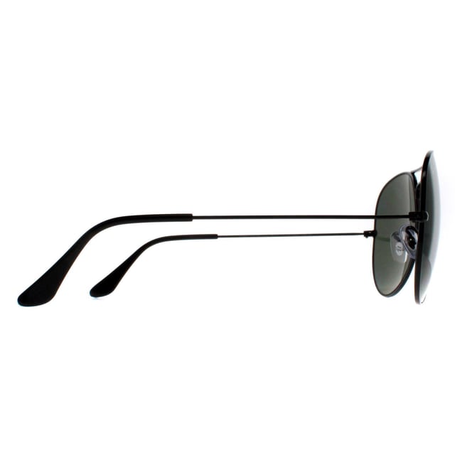 Ray-Ban Sunglasses Aviator 3025 Black Green Polarized 002/58 were originally designed in 1936 for US military pilots and have since become one of the most iconic sunglasses models in the world. The timeless design is characterised by the thin metal wire frame, large teardrop shaped lenses and fine metal temples that feature silicone tips and nose pads for a customised and comfortable fit. This classic model is available in various sizes and an array of colourways.