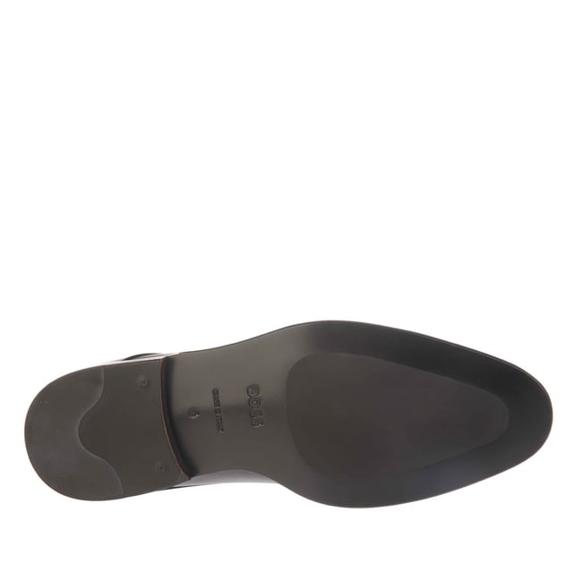 Men's Boss Derrek Derby Shoes in Brown Mens Boss Derrek Derby Shoes in brown.- Leather upper.- Lace up fastening.- Panelled.- Almond toe.- Stacked wooden sole.- Ref: 50492642202
