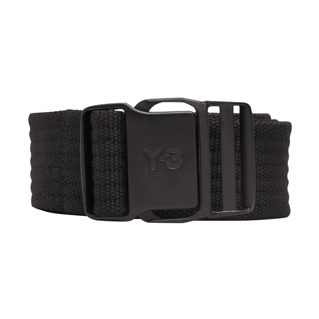 Y-3 Utility Belt in black. The Y-3 Utility Belt harnesses the power of simplicity. An understated piece  it's crafted from durable webbing and finished with a minimalist metal buckle.- An essential belt by Y-3.- Length: 50 cm.- Metal buckle closure.- Y-3 logo print.- 100% recycled polyester plain weave.- Ref: IU4623