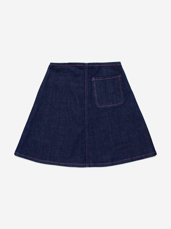 Introducing the quintessential Girls Zip Up Denial Skirt in Blue from Marni, a high fashion staple for AW2024. Elegantly crafted for the chic young wardrobe, its distinct features make it an irresistible piece: Luxe Denim Fabric: Carefully selected for durability and comfort. Stylish Zip-Up Feature: Adds a touch of sophistication and easy wear. Rich Blue Hue: Perfect for versatile styling through autumn and winter.revitalise your Girl's collection with the Marni Denim Skirt. Shop now‚where style meets simplicity!