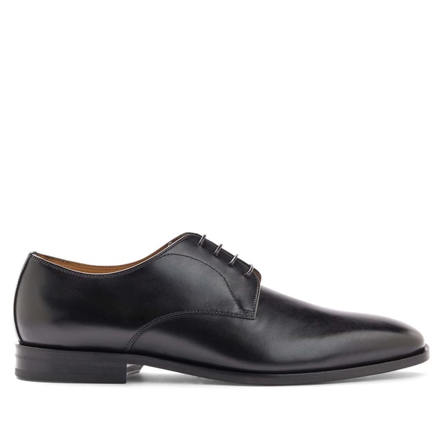 Mens BOSS Lisbon Derby Shoes in black.- Made in Italy.- Premium BOSS business footwear.- Derby upper design in soft leather with stitching details.- Soft cognac lining and a comfortable insole for maximum cushioning and leather sole for a characterful effect.- RESPONSIBLE STYLE- Ref: 50470980-001