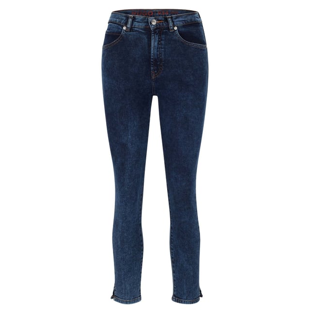 Slim fit - tapered leg - high rise - slit detail outside