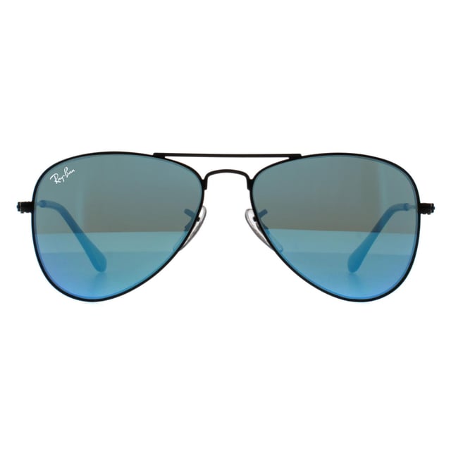 Ray-Ban Junior Sunglasses 9506 201/55 Black Blue Flash Mirror are the kids version of the classic Ray-Ban aviator which offers great eye protection and also style for your hip youngster. This is the best selling sunglass in the world with reduced dimensions for kids.